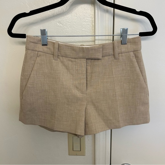 Wilfred Aritzia Tan High Waist Tailored Shorts Mid Rise Size 2 - Picture 1 of 5